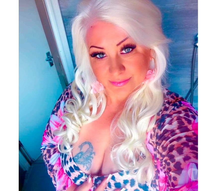 Escorts East London Havering - Photos for AMANDA HORNY MILF BIG NATURAL BOOBS RELAX KISS