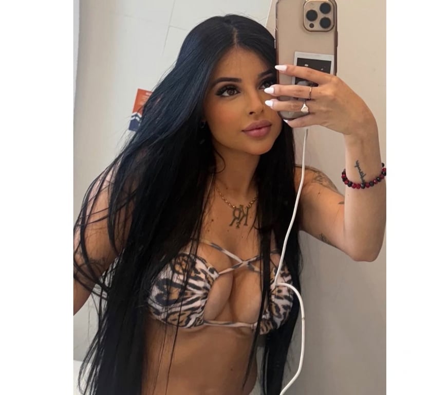 Escorts West Northamptonshire Northampton - West Northamptonshire - Photos for Bruna Party 🔥Best Owo 🤌🏻FK