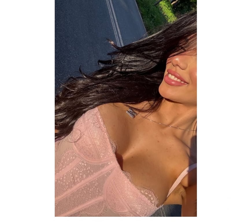 Escorts Ealing Southall - Ealing - Photos for Fyora 🍒NAUGHTY🔝HOTTEST🍒BRAZILIAN🔝🔞
