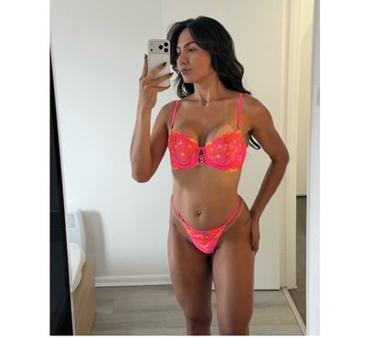 Transsexual Escorts Grays Thurrock - Essex - Photos for TS JULIANA SEXY GIRL 👠😈🫦🍆🥵