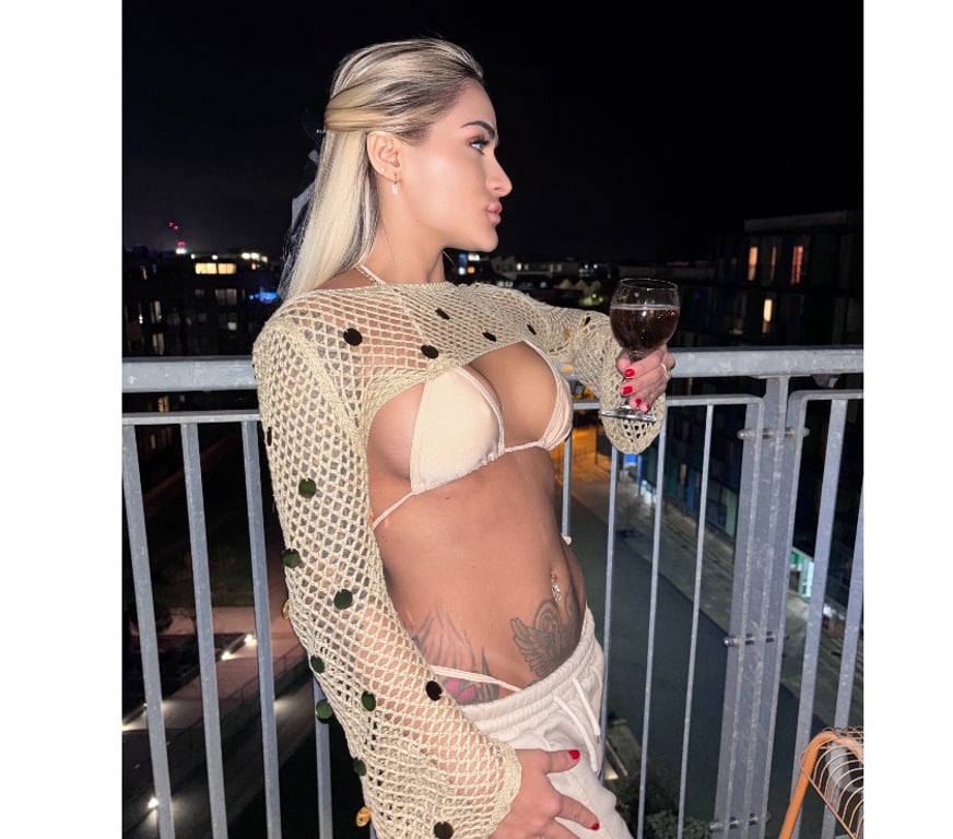 Escorts East London Canary Wharf - East London - Photos for Ágatha🍑sweet and sexy😈DOMINATION