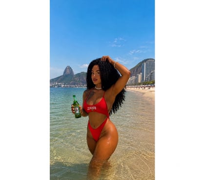 Photos for Júlia Brazilian hot 🔥 I love parties