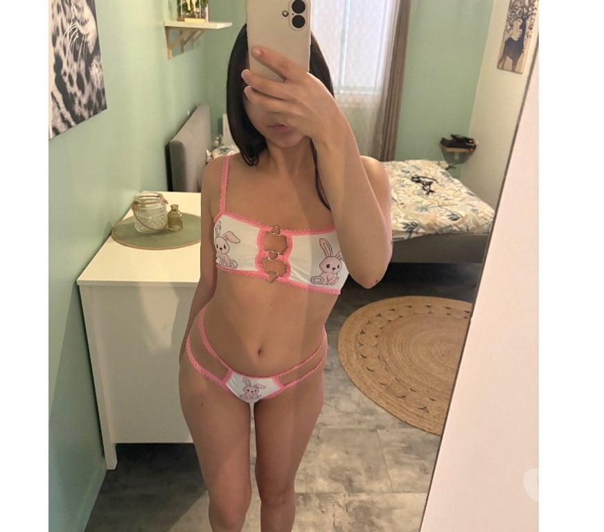 Escorts Peterborough Peterborough City Centre - Peterborough - Photos for Petite, thin, and full of energy❤️🍓Real pic