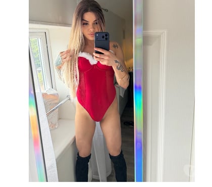 Trans Escorts Chester Cheshire West and Chester - Photos for I'm a beautiful girl. Female TS curves