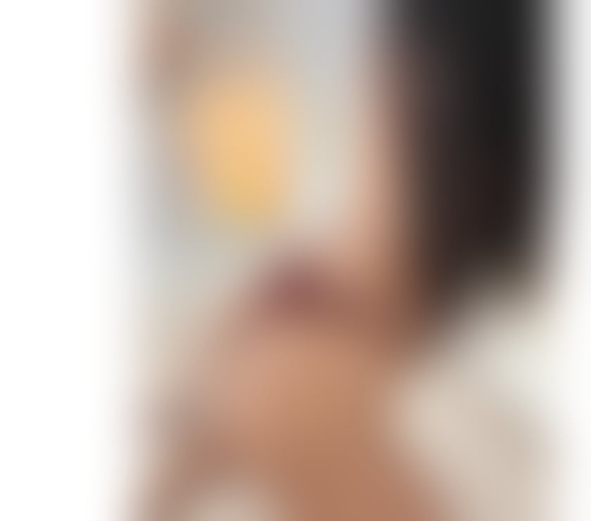 Photos for Hello gentlemen sexy girl waiting you here👅💋👄