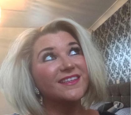 Adult Entertainment Badgers Dene Thurrock - Essex - Photos for Lonely housewife offering services to please us both