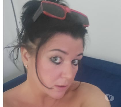Adult Entertainment Badgers Dene Thurrock - Essex - Photos for Lonely housewife offering services to please us both