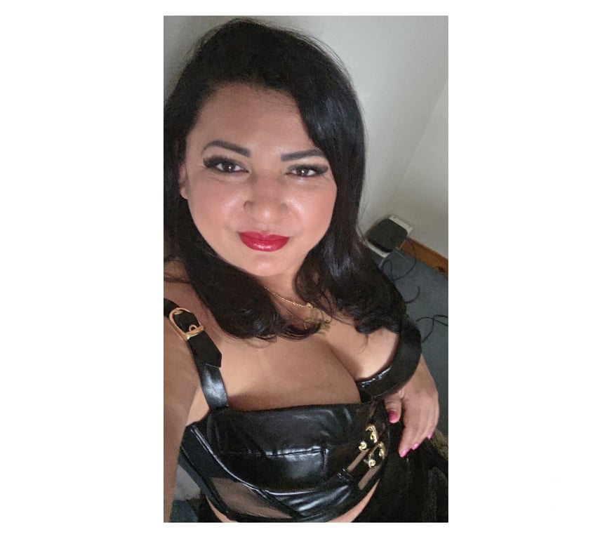 Escorts Hampshire Rushmoor - Photos for Julie GFE brazilian 🇧🇷🇧🇷