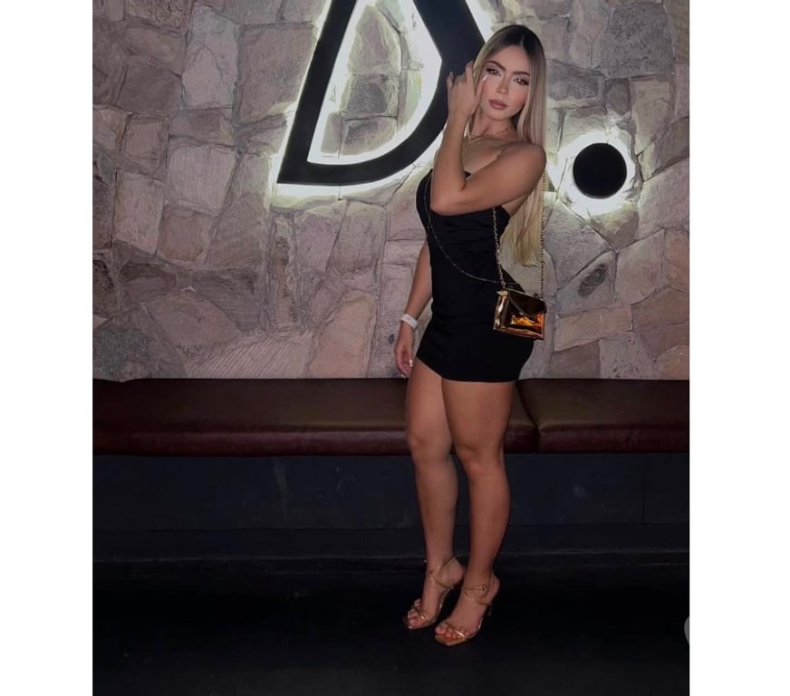 Escorts West Northamptonshire Northampton - West Northamptonshire - Photos for Laís Blonde Girl 🇧🇷 party 🥳 Natural Body💋