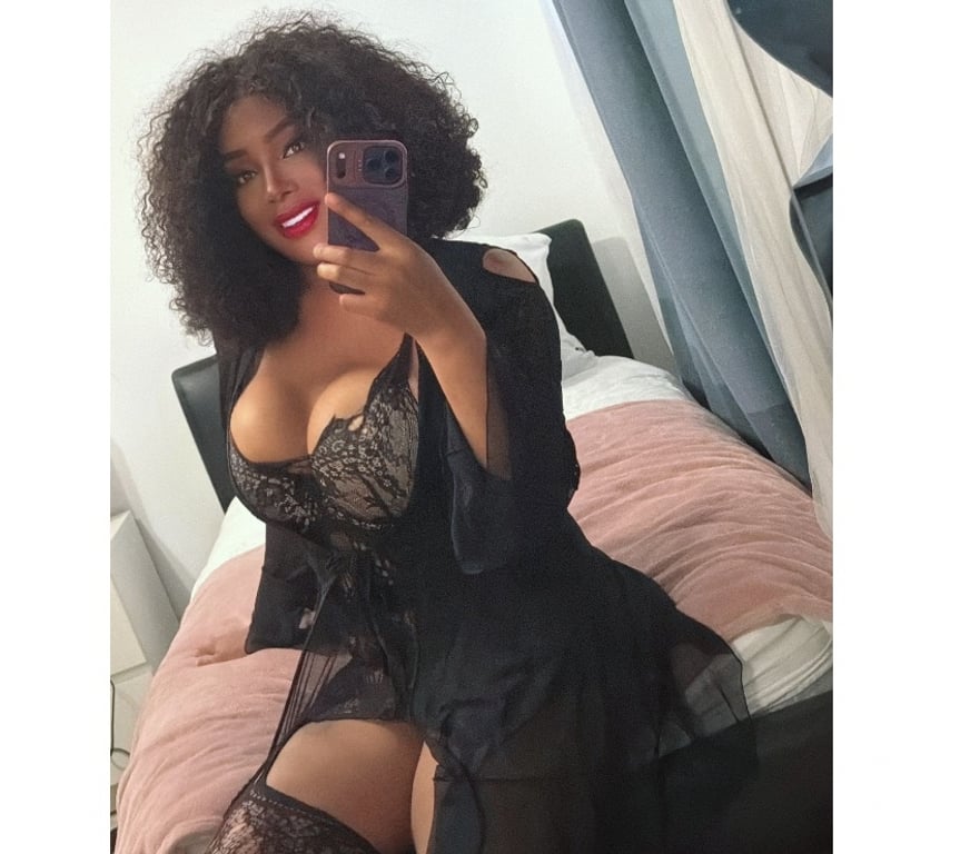 Escorts Nottinghamshire Nottingham - Photos for Sophie black ebony girl party 🎉