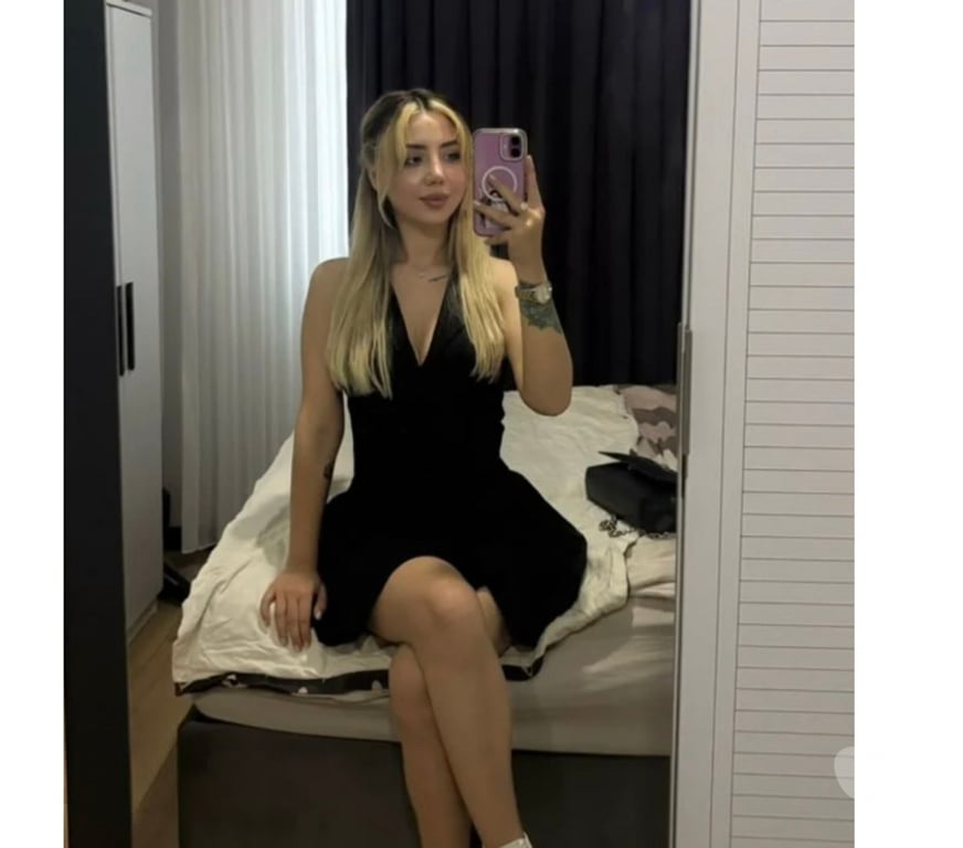 Escorts East London Redbridge - Photos for latina Yesica 🌹party 🍾