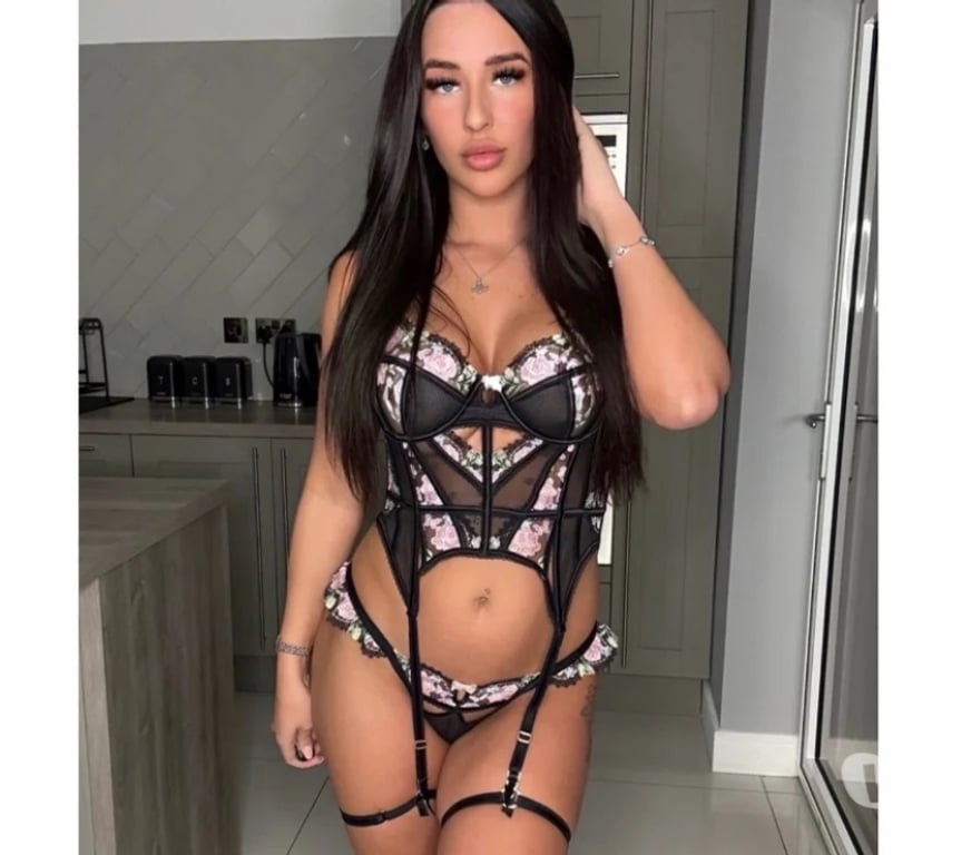 Escorts Conwy Conwy Town Centre - Conwy - Photos for Kim party new in town ❤️🔞🍒🔥😈