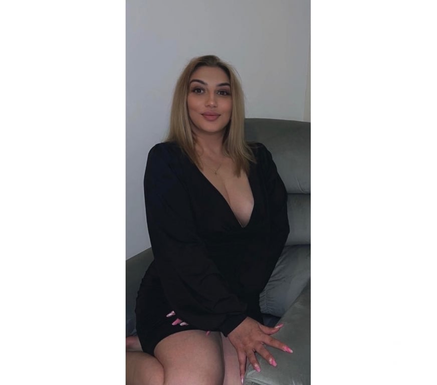 Escorts Glasgow Stepps - Glasgow - Photos for SARA😜PARTY GIRL😜BIG ASS😜GFE😜OWO😜NO RUSH😜