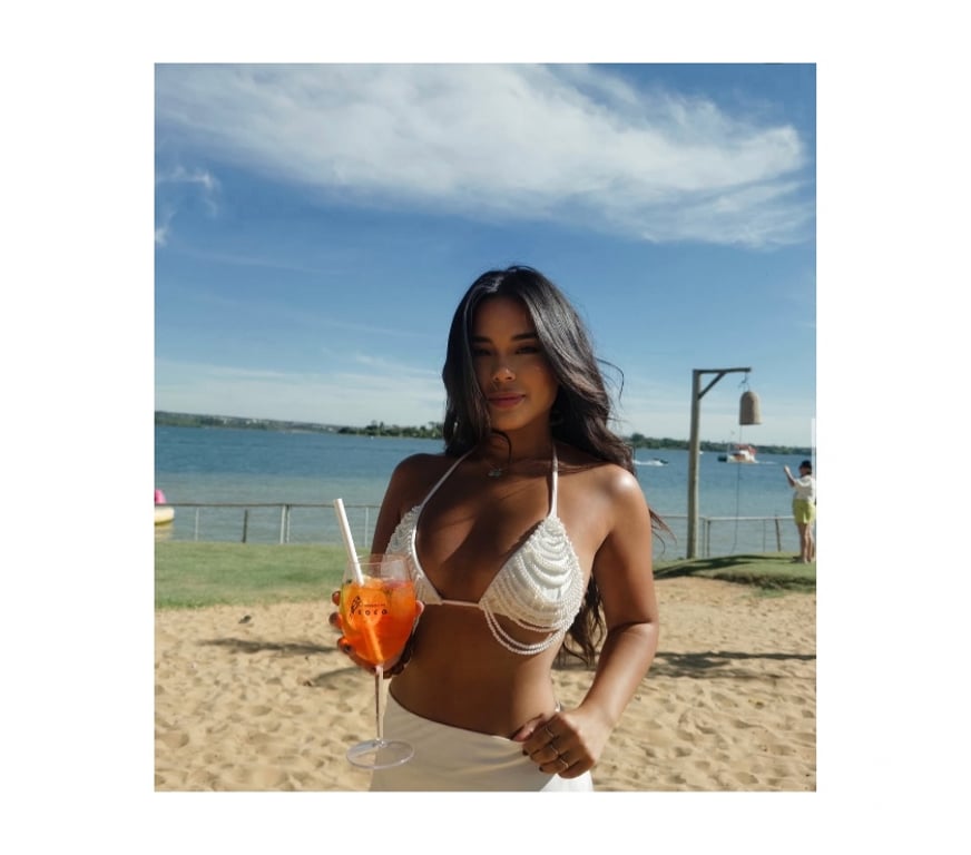 Escorts Nottinghamshire Nottingham - Photos for New Girl in Town 🍹🍷🍸🍾🍑❤