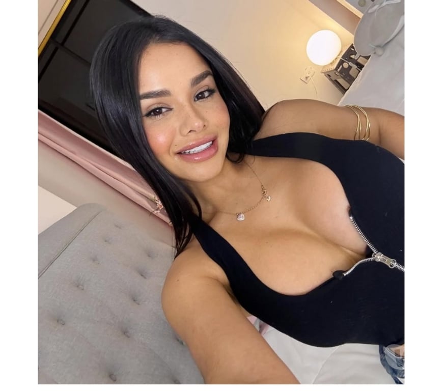 Escorts West Midlands Wolverhampton - Photos for Brazilian Girl Juliana Santos 🇧🇷 Party