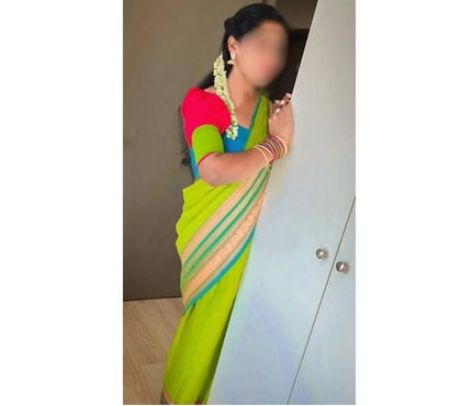 Escorts and Massages Croydon Town Centre Croydon - Photos for KAAVIYA SOUTH INDIAN TAMIL GIRL NEW IN CROYDON 🇮🇳