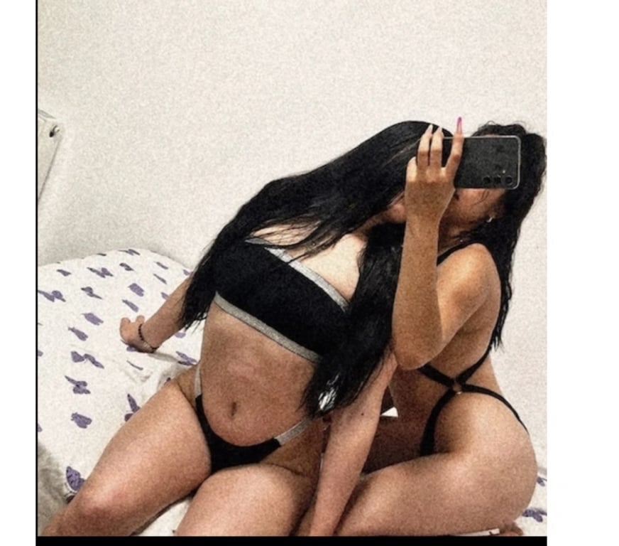 Escorts Oxfordshire Oxford - Photos for Two girls come to relax with us