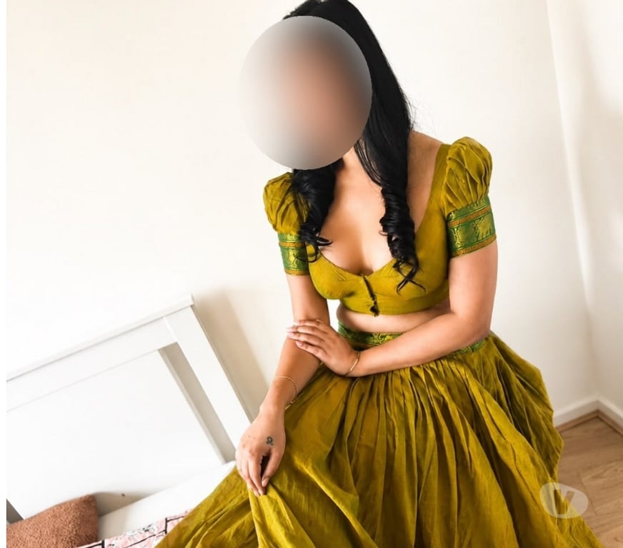 Escorts West London Hounslow - Photos for New Indian Tamil Girl in Hounlow and Feltham 🇮🇳