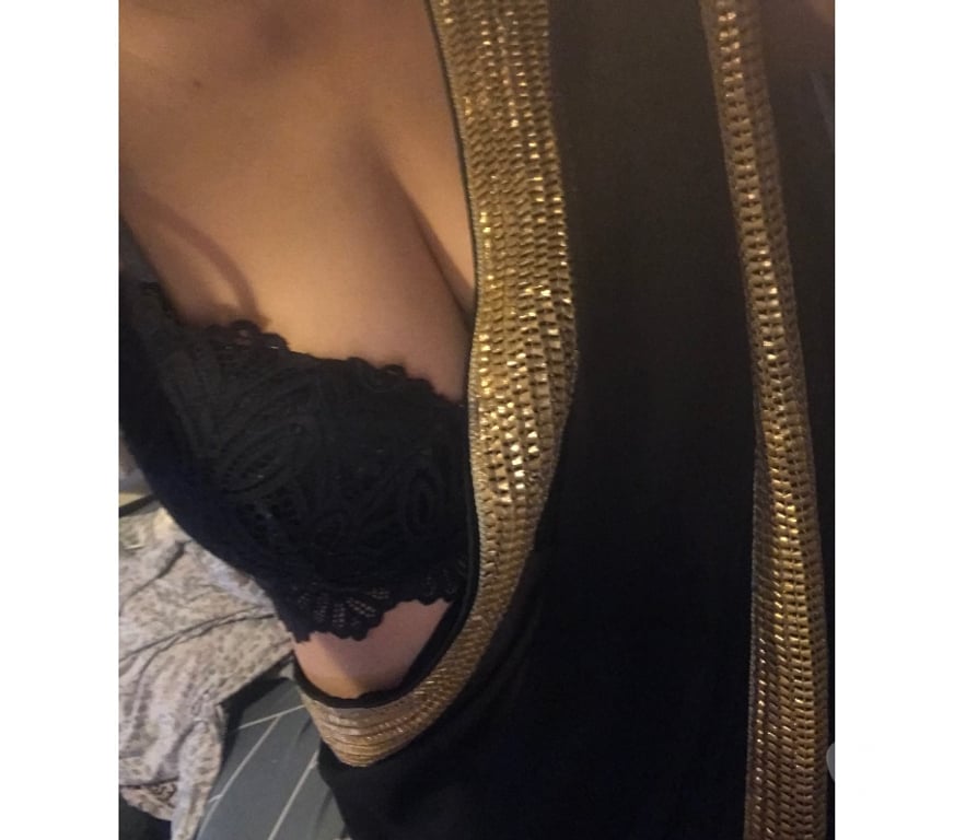 Escorts Bedfordshire Luton - Photos for 💯INDIAN RANI 💋💋❤️
