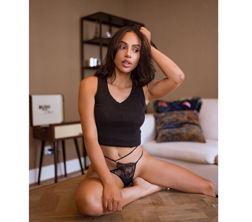 Escorts West London Hammersmith - West London - Photos for 💋LIZ LIMITED TIME NEW PETITE Latina VIP SERVICES
