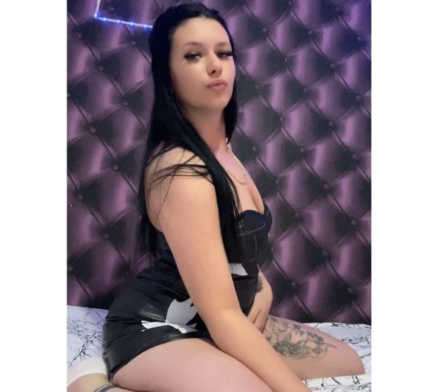 Escorts Essex Harlow - Photos for ALICE PARTY - NO RUSH