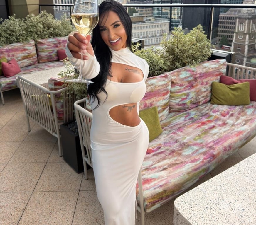 Escorts Windsor and Maidenhead Maidenhead - Windsor and Maidenhead - Photos for 🍒 VICTORIA 🔥 HOT MASSAGE 💆🏻‍♂️