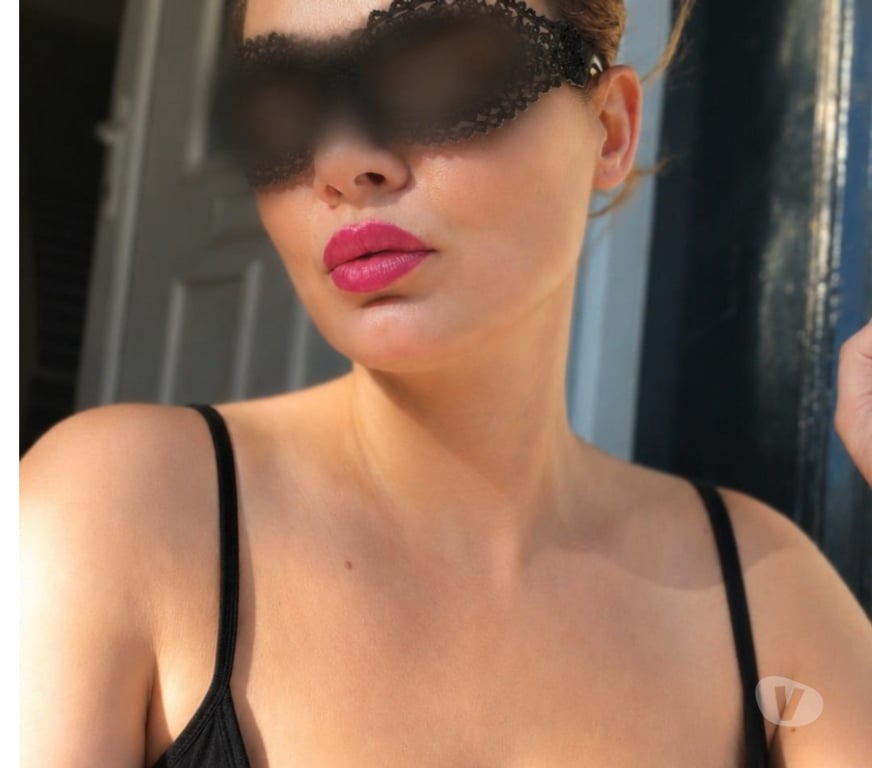 Escorts Derbyshire Derby - Photos for Derby Vernon Gate Busty Nicole Massage Experience