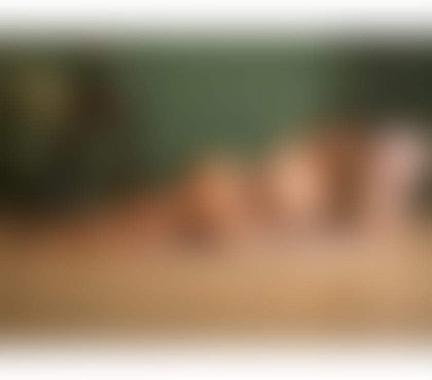 Escorts West London Barons Court Station - West London - Photos for Sarah, a blue-eyed Brazilian blonde