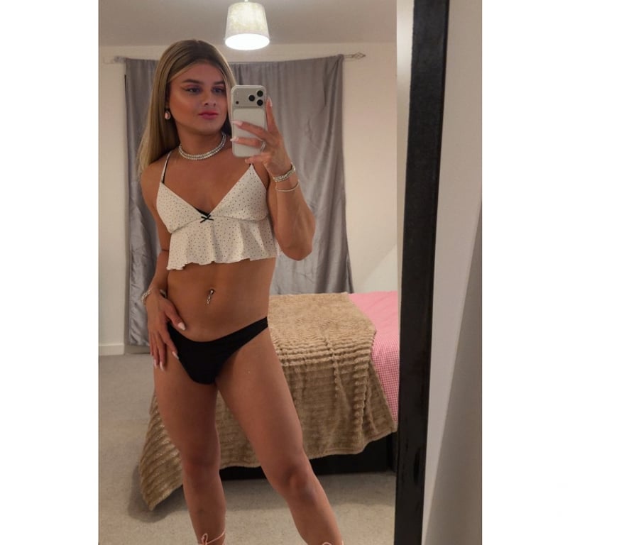 Trans Escorts East London Plaistow Station - East London - Photos for White, Sexy TS Girl available