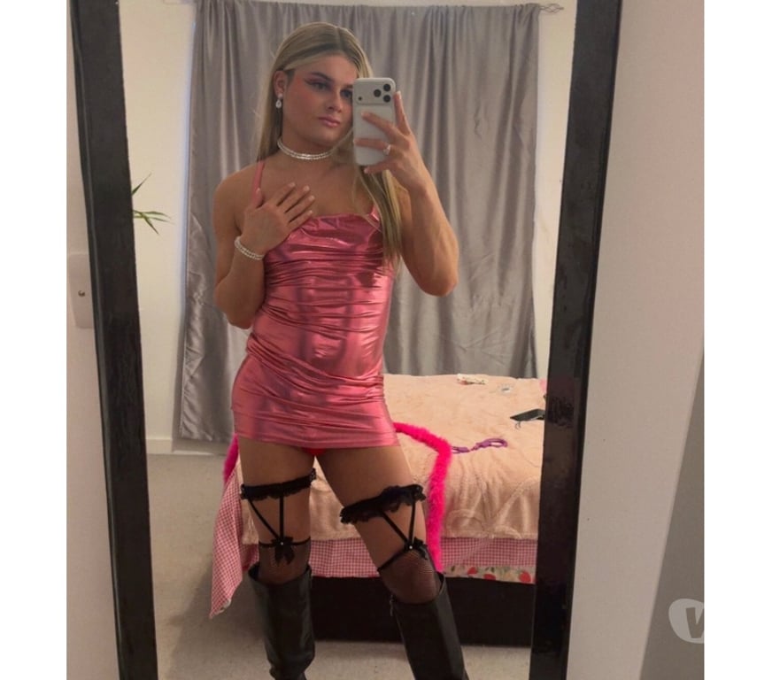 Trans Escorts East London Plaistow Station - East London - Photos for White, Sexy TS Girl available