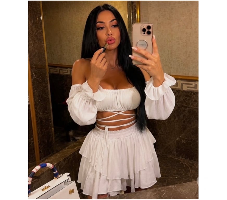 Escorts West Sussex Crawley - Photos for 🅾🅽🅻🆈 🅾🆄🆃🅲🅰🅻🅻