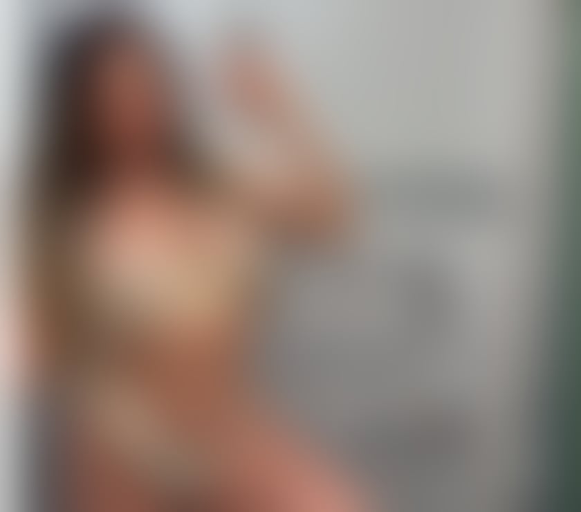 Escorts South West London Battersea - South West London - Photos for Laura -🇧🇷 Brazilian🇧🇷 Partyyy girl (extras)