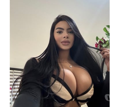  Escorts Peckham South East London - Photos for ATTRACTIVE AND CHARMING BRUNETTE 💋
