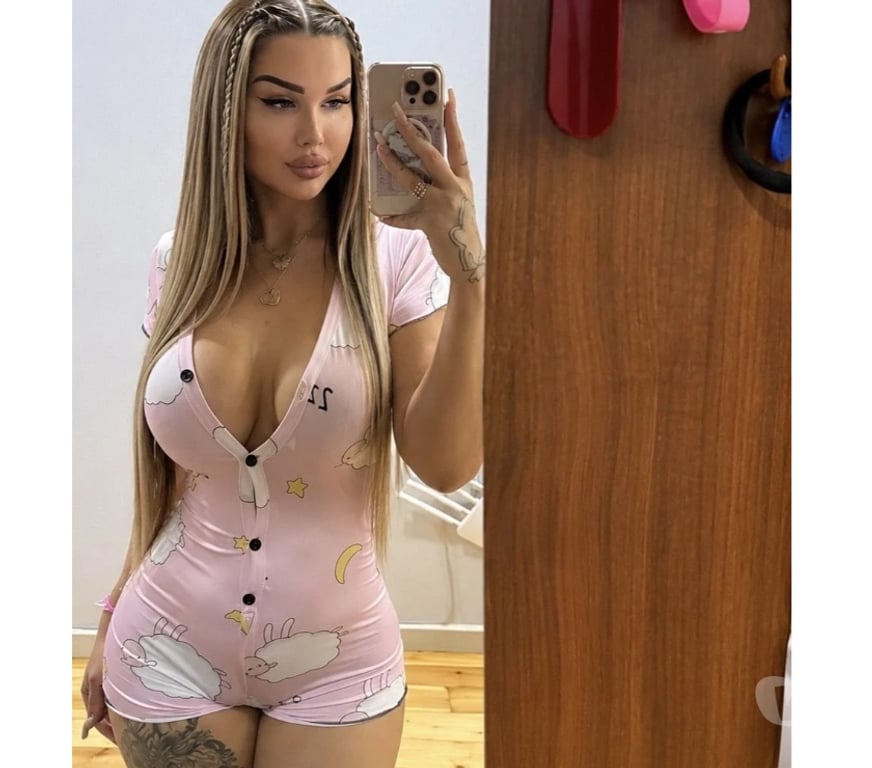 Escorts South East London Charlton - South East London - Photos for Hello I’m Lorenna available for you🤩