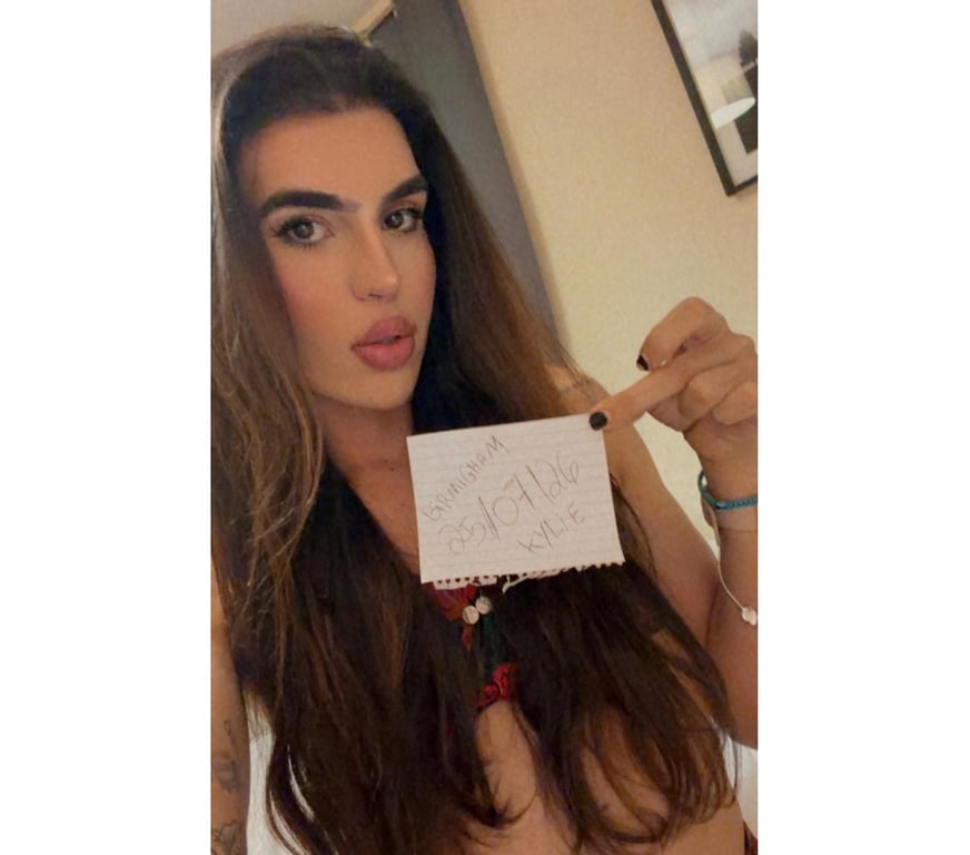 Trans Escorts Surrey Surrey Heath - Photos for Brazilian TS Latina party