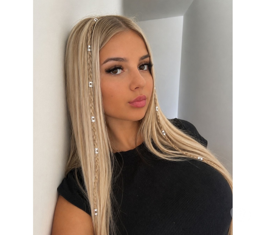 Escorts Surrey Guildford - Photos for independent My pictures is rea only OUTCALL