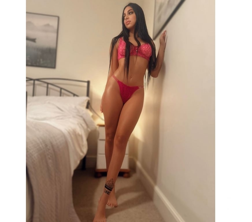 Escorts Hampshire Southampton - Photos for Maya X Sweet X Brunette