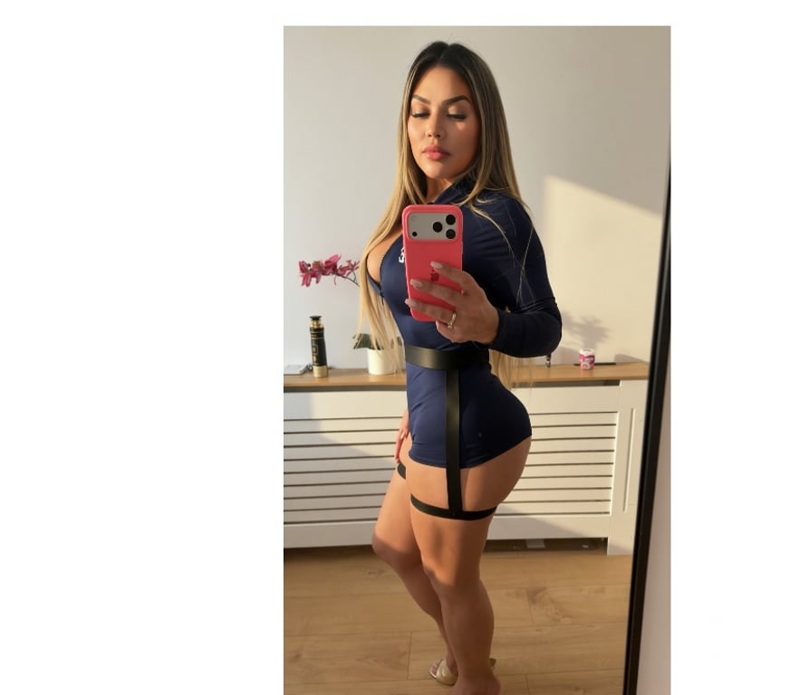 Escorts North London Southgate - North London - Photos for Hot Brazilian 🇧🇷 Sexy and Horny party girl 🇧🇷