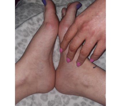 Escorts and Massages Newmillerdam Wakefield - Photos for 2 english cheeky girls