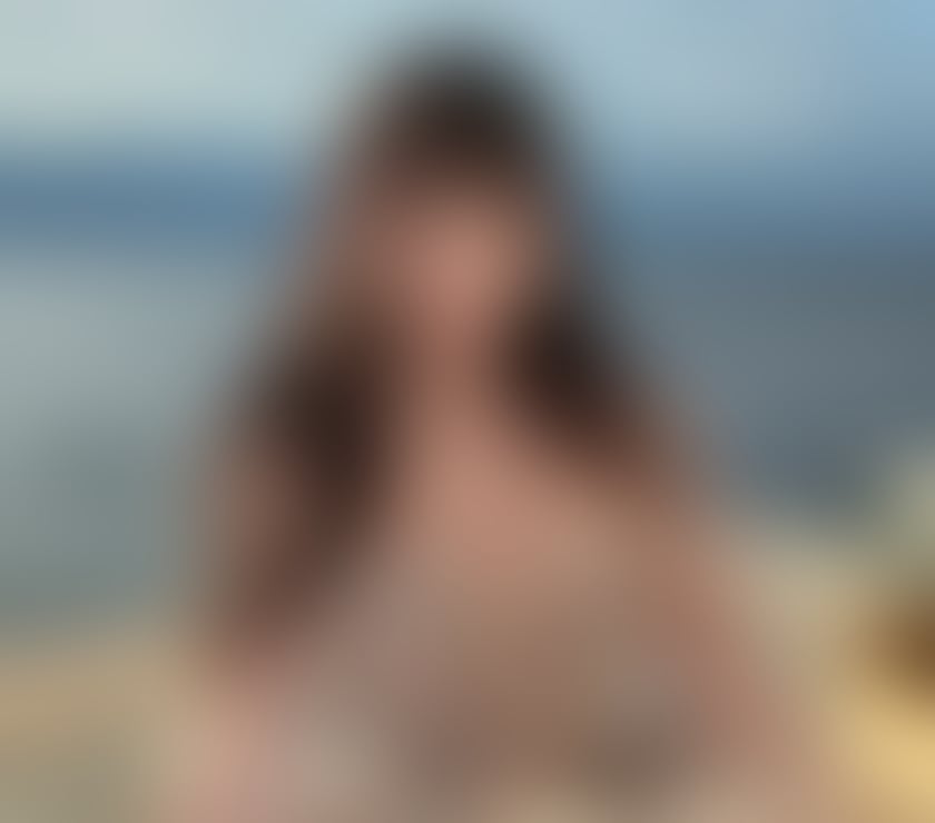 Escorts Colinton Edinburgh - Photos for South Asia Princess Girl Stacey Kissing Full Body