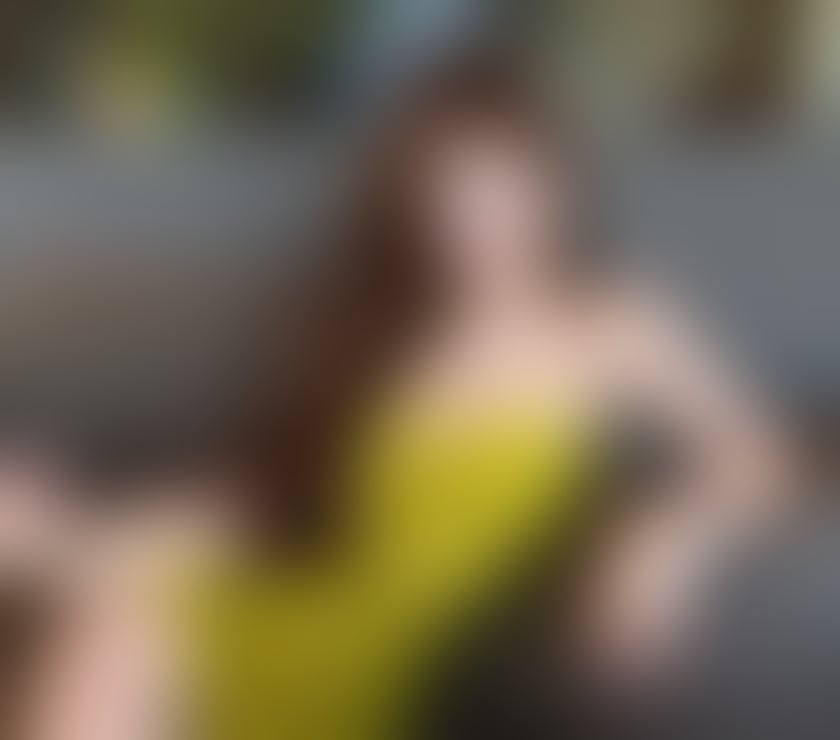  Escorts Colinton Edinburgh - Photos for South Asia Princess Girl Stacey Kissing Full Body