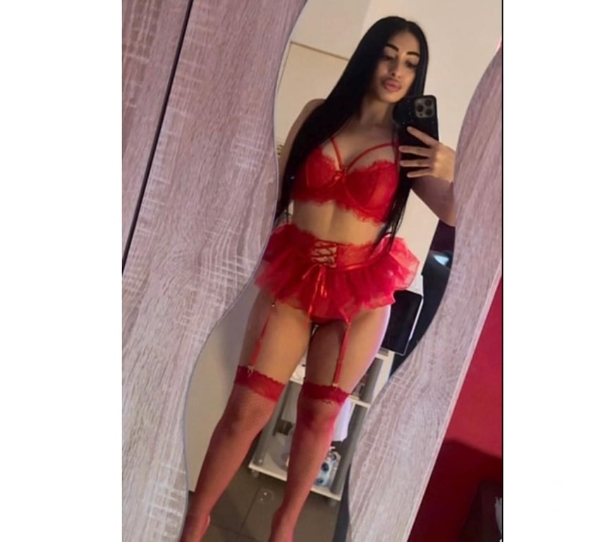 Escorts Hampshire Rushmoor - Photos for Luxury New Escort Kim