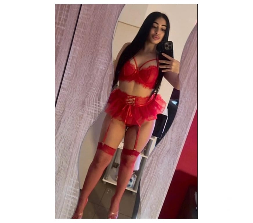 Escorts Surrey Surrey Heath - Photos for Monica New Luxury Escort