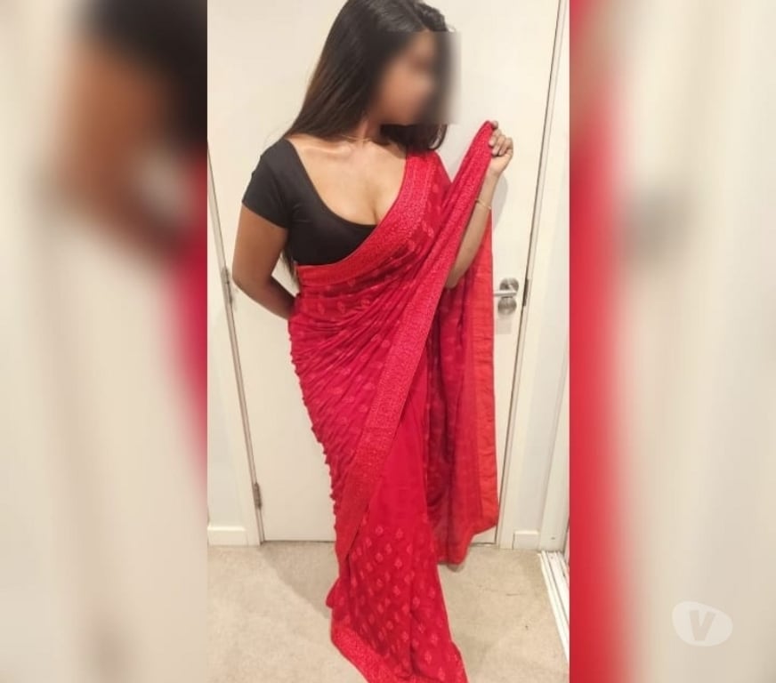 Escorts Wiltshire Swindon - Photos for Amrita Tamil Indian Girl in Swindon Town Centre