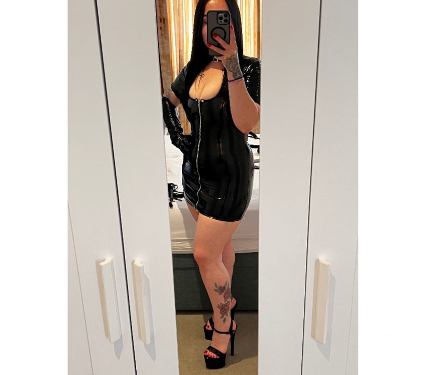 Escorts Hertfordshire Welwyn Hatfield - Photos for NIKOL🍑INC&OUT🥵Mistress😈Foot Fetish🦶PARTY