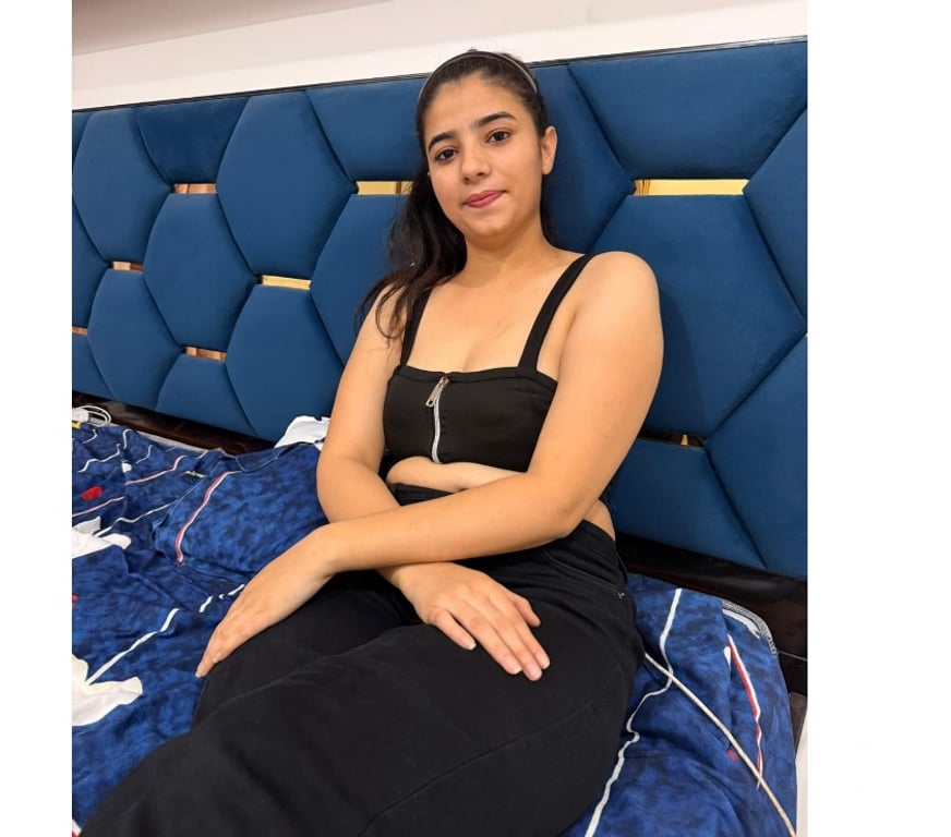 Escorts West Midlands Wolverhampton - Photos for Hot indian available for you