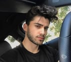 Hello girl i am available in london call or whatsapp