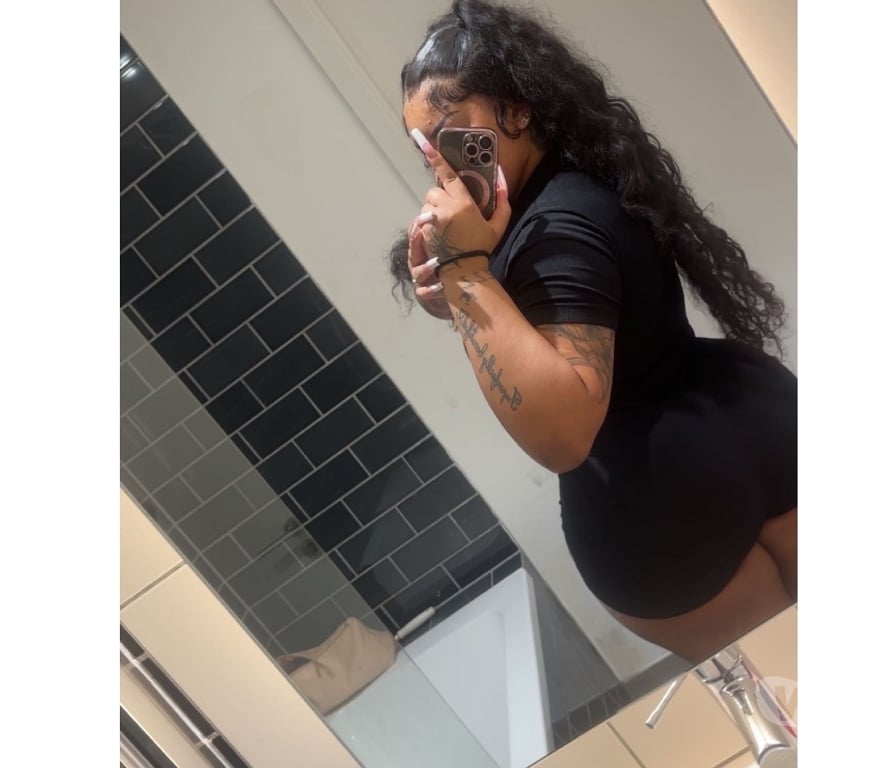 Escorts South East London Croydon - Photos for British PARTY 🥳 NEW BADDIE IN TOWN AALIYAH 💋💋