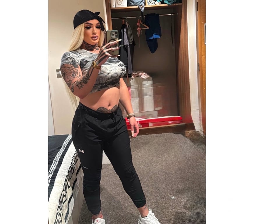 Trans Escorts East London Barking Station - East London - Photos for Antonella New in town,activ and passiv💚big ass,blond🍀