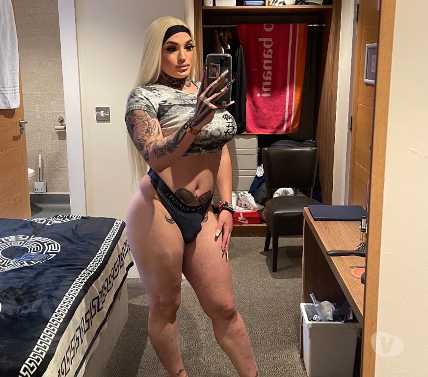Trans Escorts East London Barking Station - East London - Photos for Antonella New in town,activ and passiv💚big ass,blond🍀